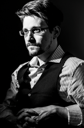 PARDON SNOWDEN