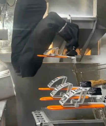 Flippy The First A.I Chef