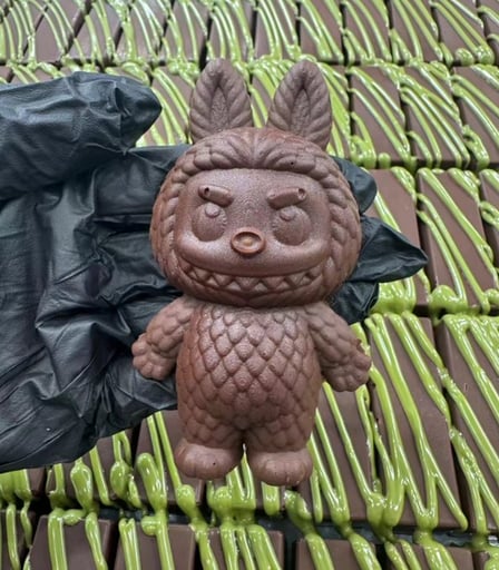 Dubai Chocolate Labubu